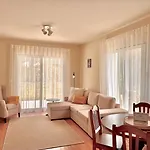 Casa Dos Avós - Garden&lake Ii 4*