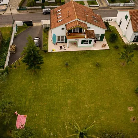 Guest house Welcomebuddy - Casa Dos Avos - Garden & Ii Sete Cidades