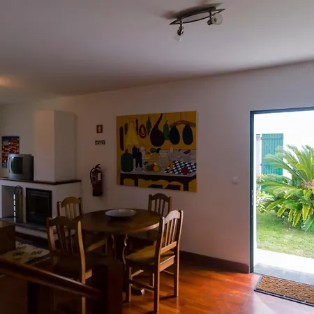 Guest house Welcomebuddy - Casa Dos Avos - Garden & Ii Sete Cidades