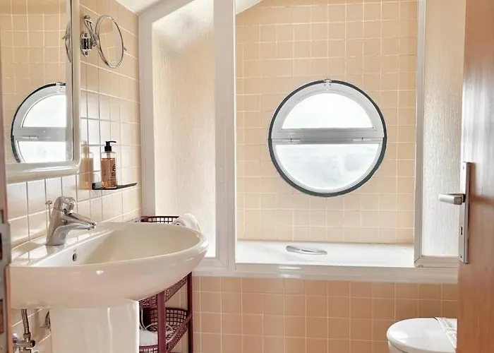 Penzion Casa Dos Netos - Garden & Lake III Sete Cidades