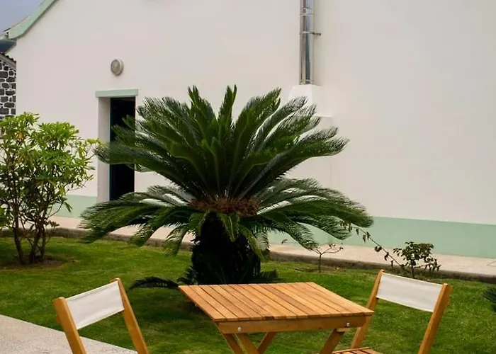 Casa Dos Netos - Garden & Lake III Penzion