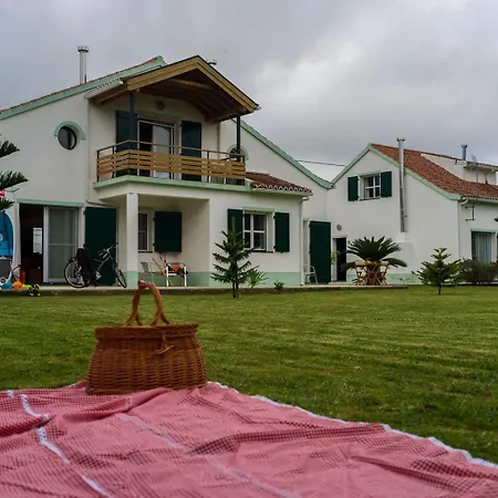 Pensión Living Azores Sete Cidades