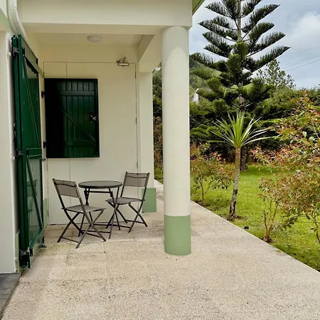 Casa Dos Pais - Garden & I *