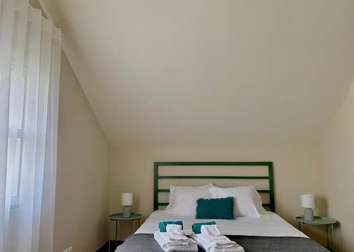 Casa Dos Avos - Garden & Ii