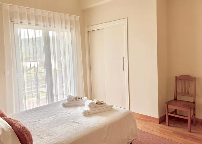 Casa Dos Netos - Garden & Lake III 4* سيتي سيداديس