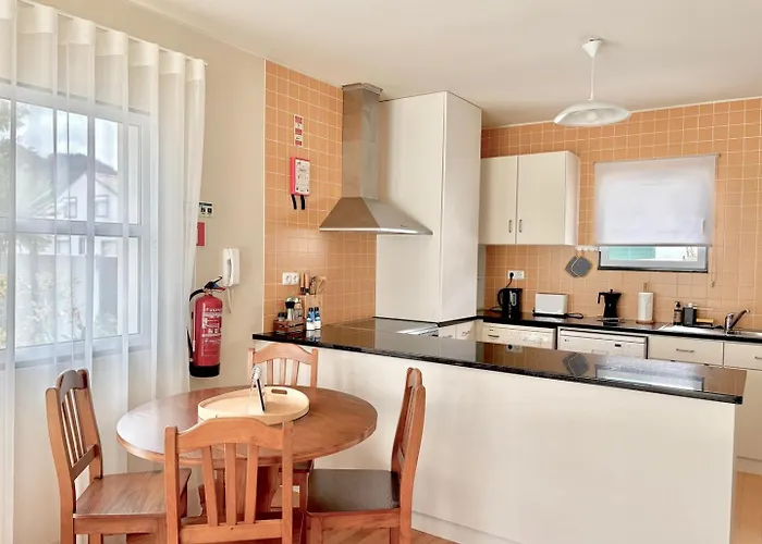 بيت ضيافة Casa Dos Netos - Garden & Lake III سيتي سيداديس