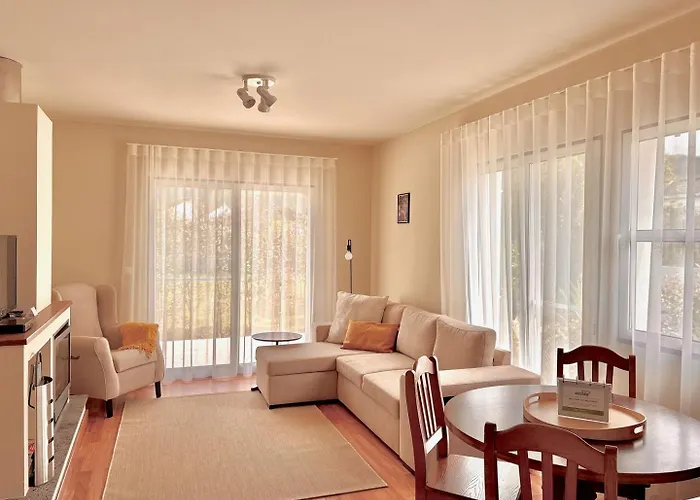 Casa Dos Netos - Garden & Lake III 4*