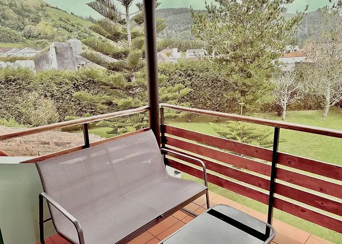 Casa Dos Netos - Garden & Lake III بيت ضيافة 4*